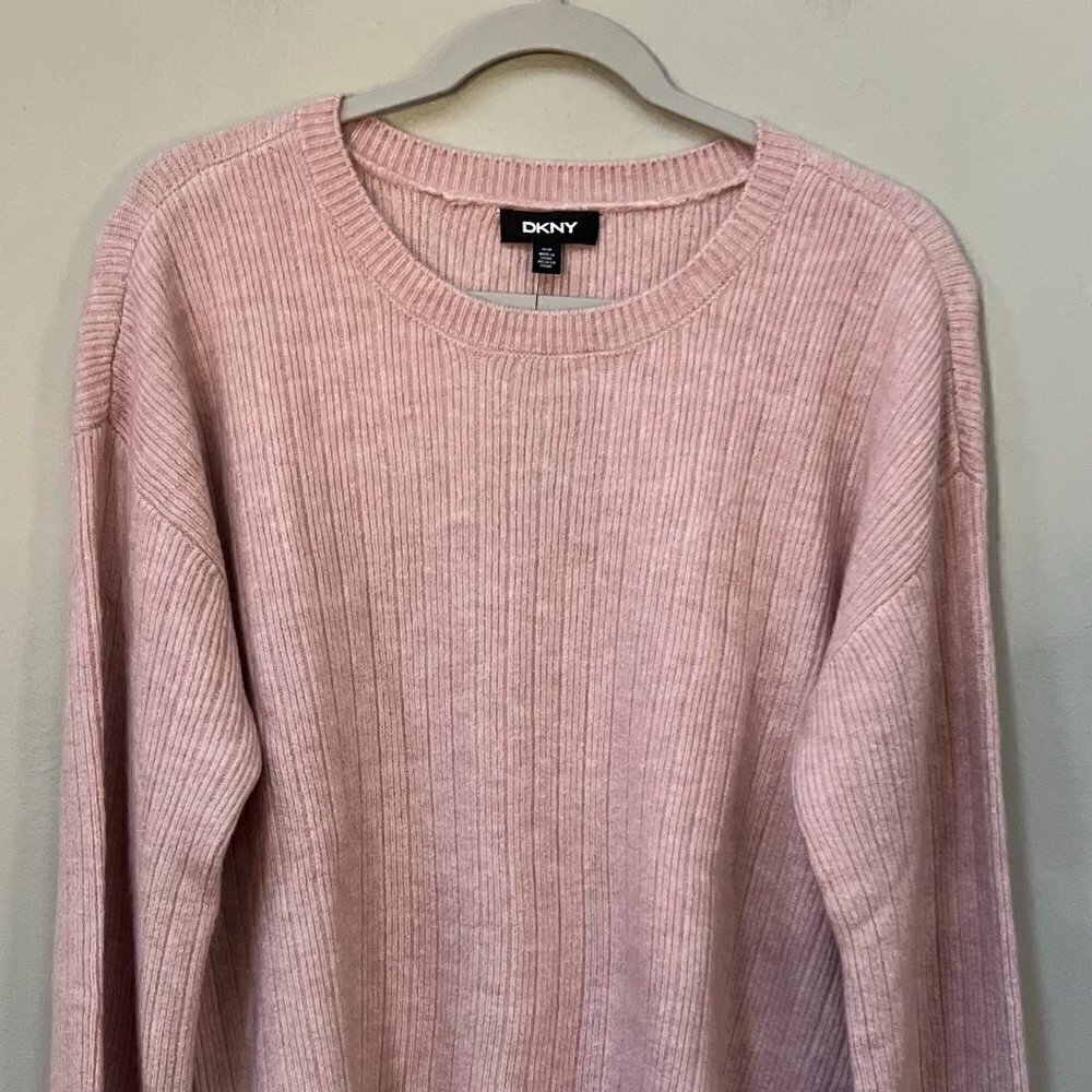 NWT DKNY Women's Cashmere Blend Sweater Size Medium - Picture 2 of 6